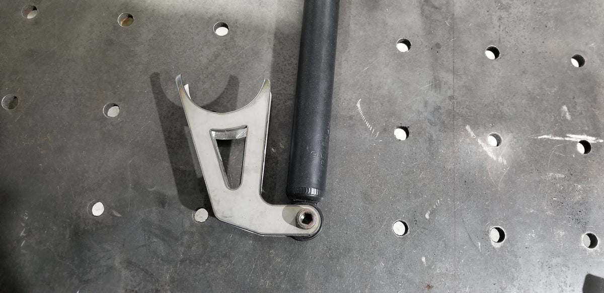 Universal Shock Relocation kit Castle Manufacturing