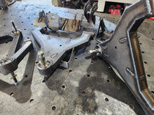 Load image into Gallery viewer, GM 1999-2006 control arm kit