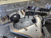 Load image into Gallery viewer, GM 1999-2006 control arm kit